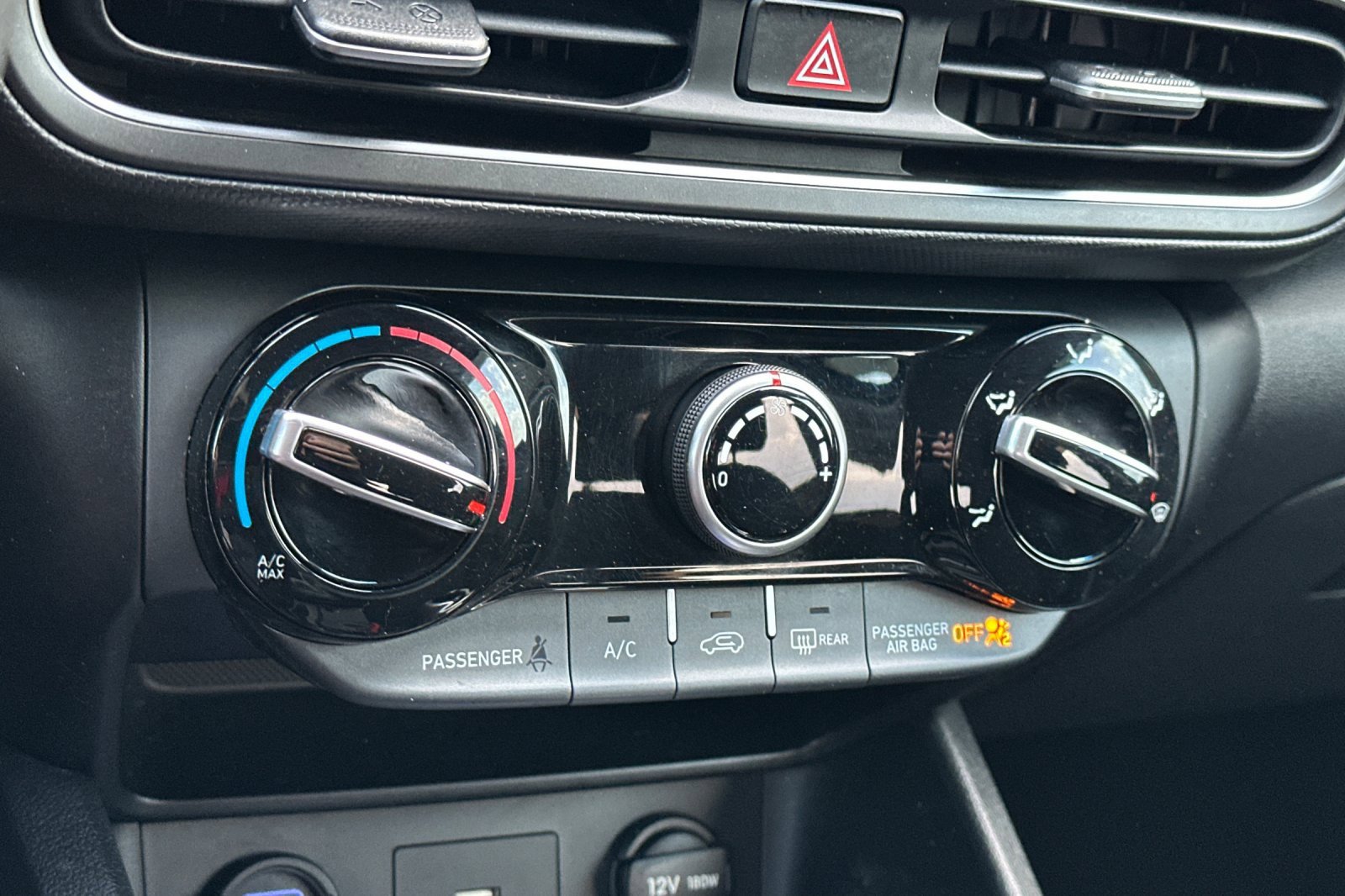 Used 2022 Hyundai Kona SEL w/ Cargo Package image 21