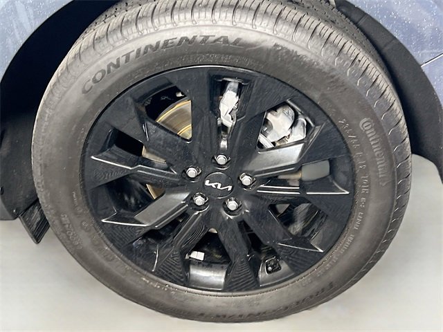 Used 2024 Kia Carnival SX image 11