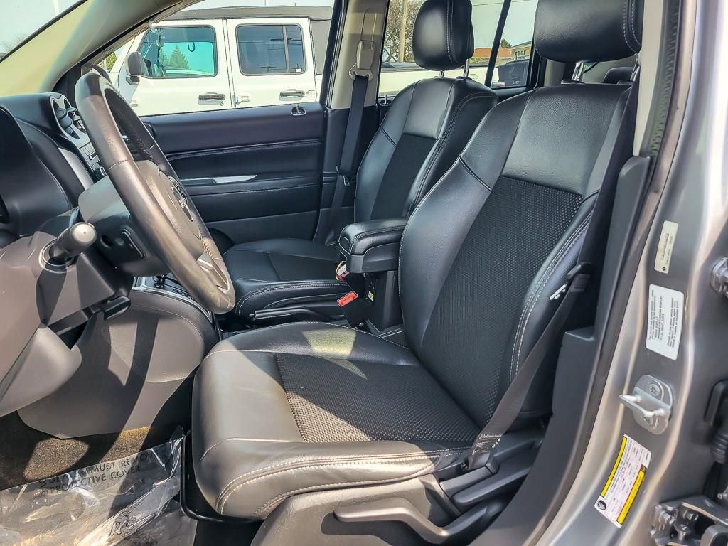 Used 2014 Jeep Compass Latitude image 8