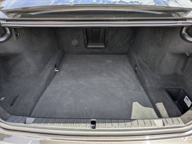 Used 2016 BMW 740i RWD image 6