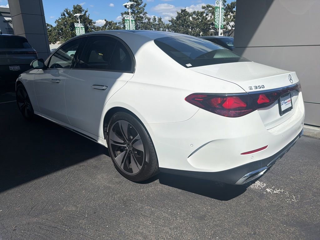 Used 2025 Mercedes-Benz E 350 4MATIC Sedan image 6