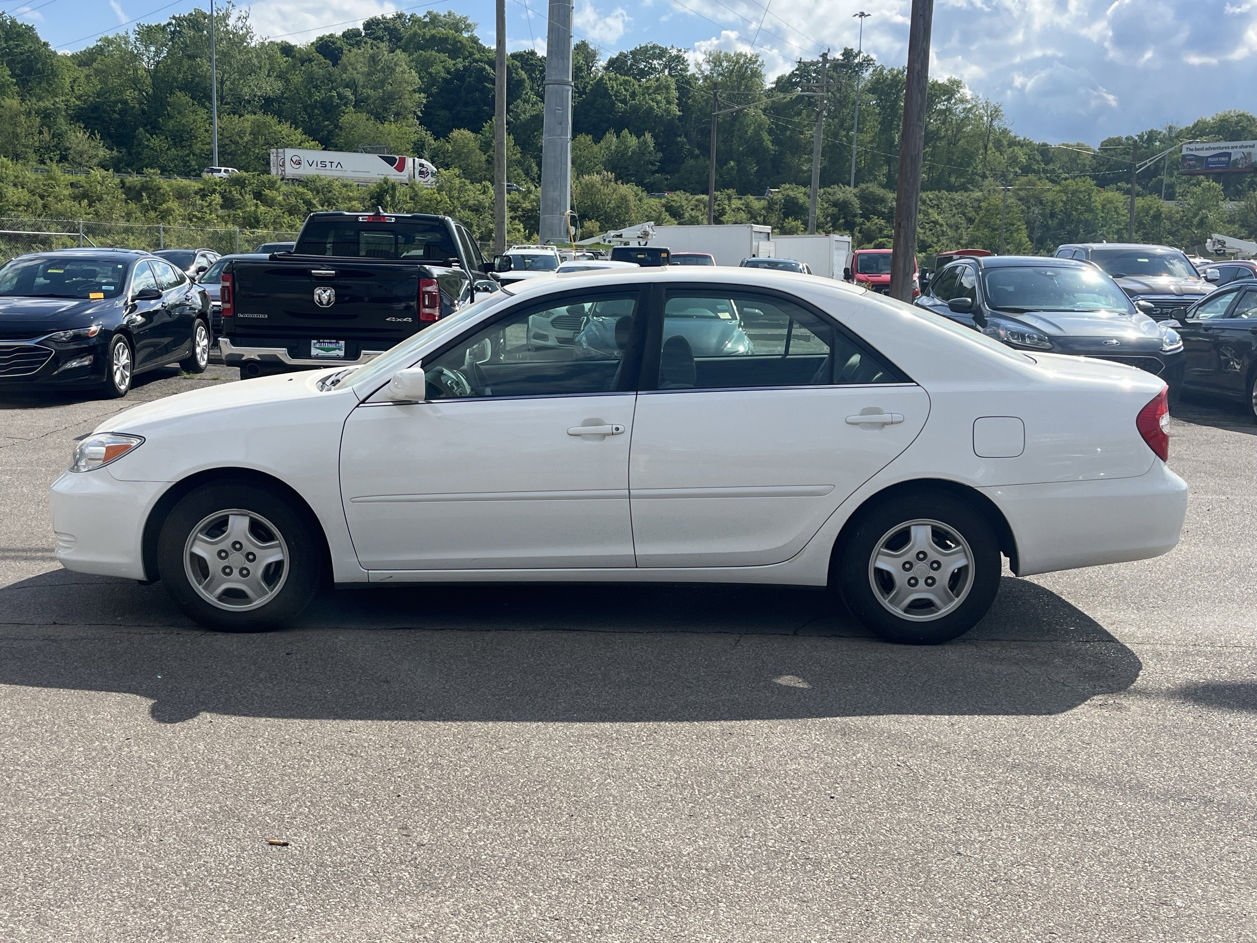 Used 2002 Toyota Camry V6 FWD image 4