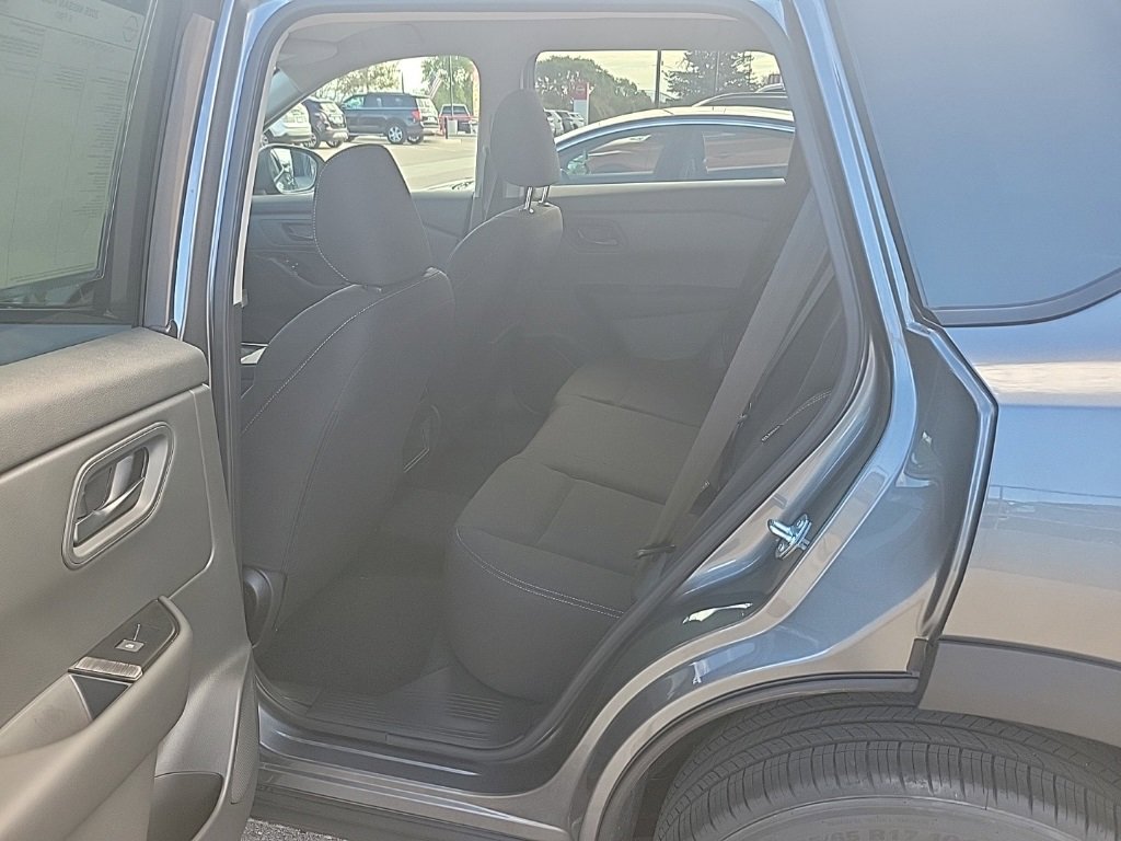 New 2026 Nissan Rogue S image 12