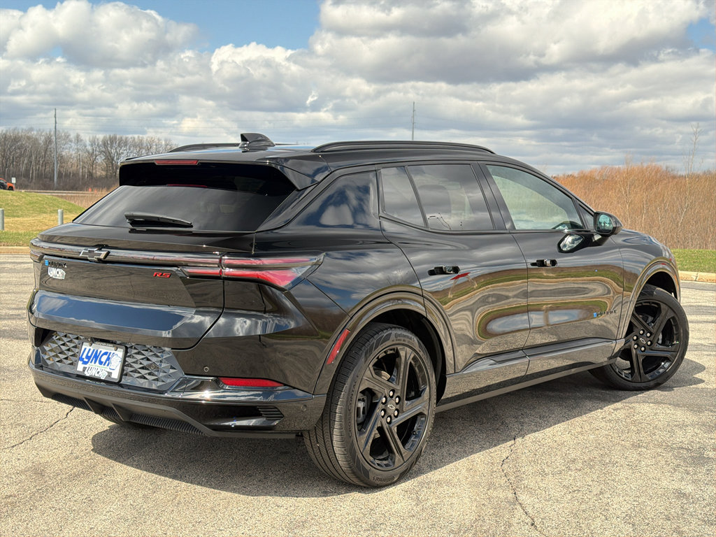 Used 2024 Chevrolet Equinox EV RS image 5