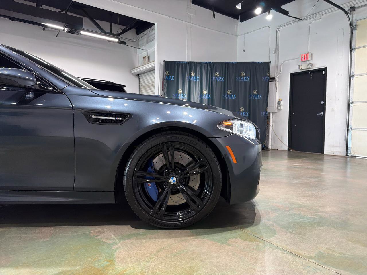 Used 2016 BMW M5 RWD image 11