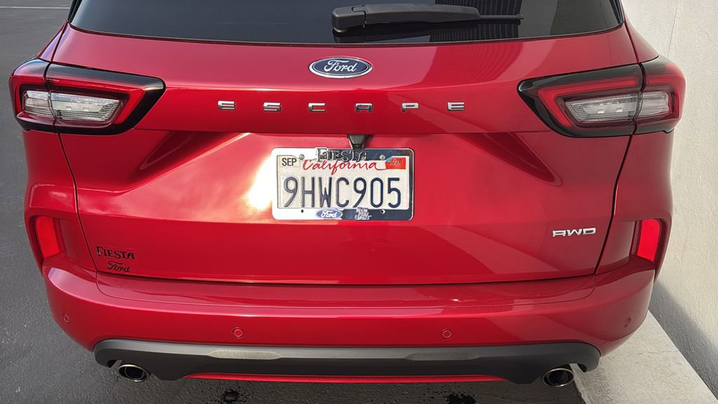 Certified 2023 Ford Escape ST-Line w/ Tech Pack #1 image 8