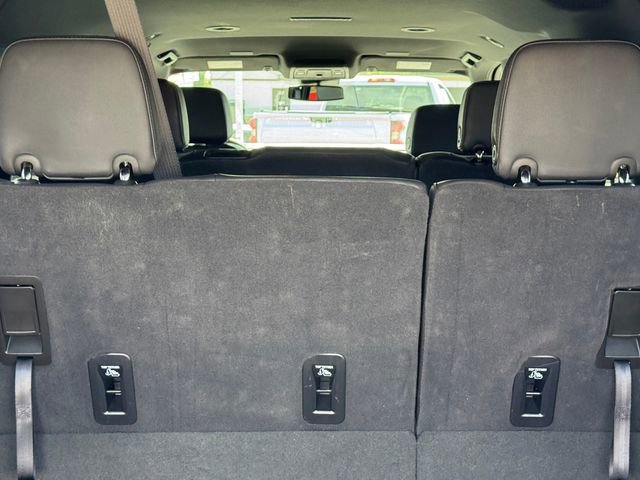 Certified 2025 Chevrolet Suburban Z71 image 13