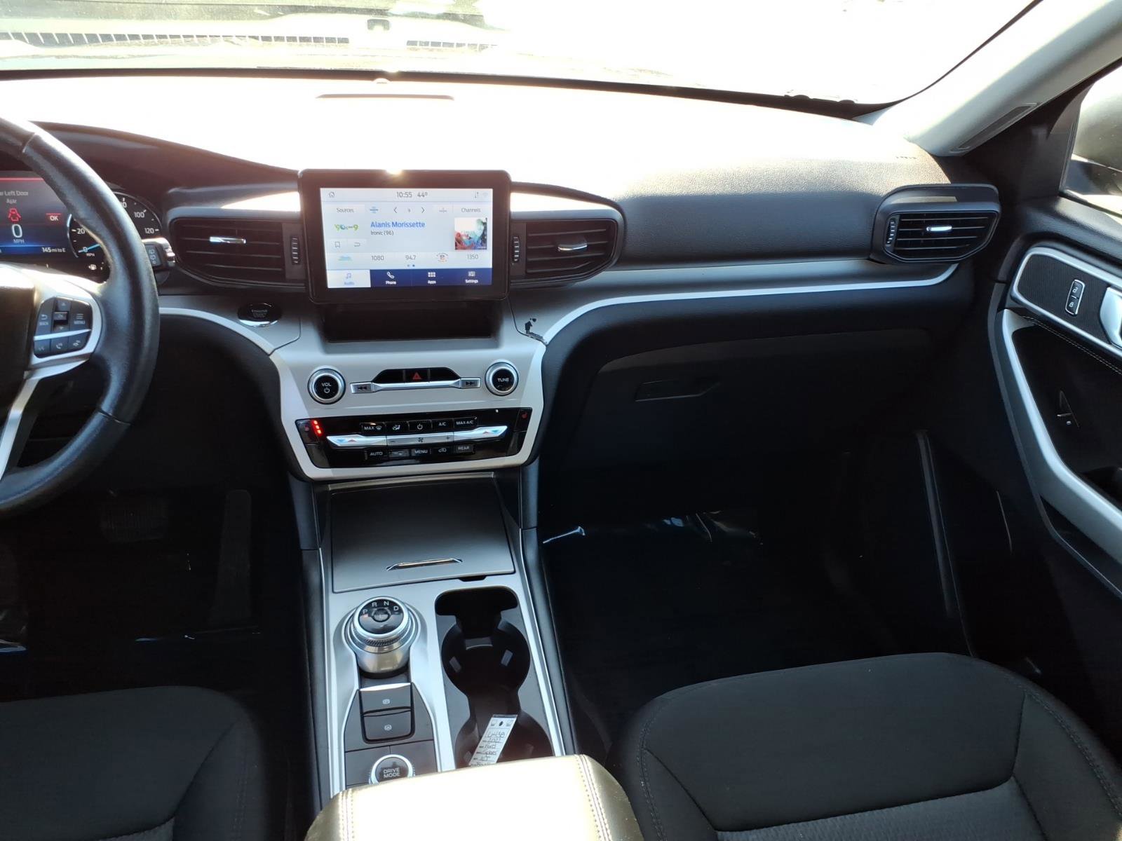 Used 2022 Ford Explorer XLT image 15