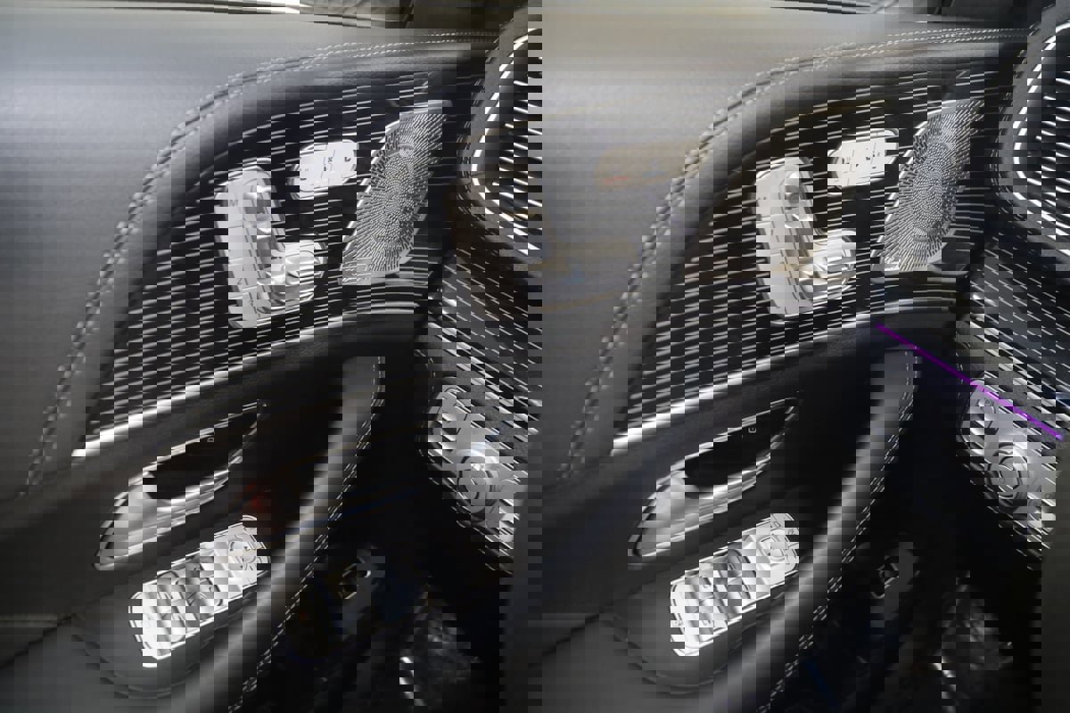 Used 2024 Mercedes-Benz GLE 53 AMG 4MATIC Coupe image 35