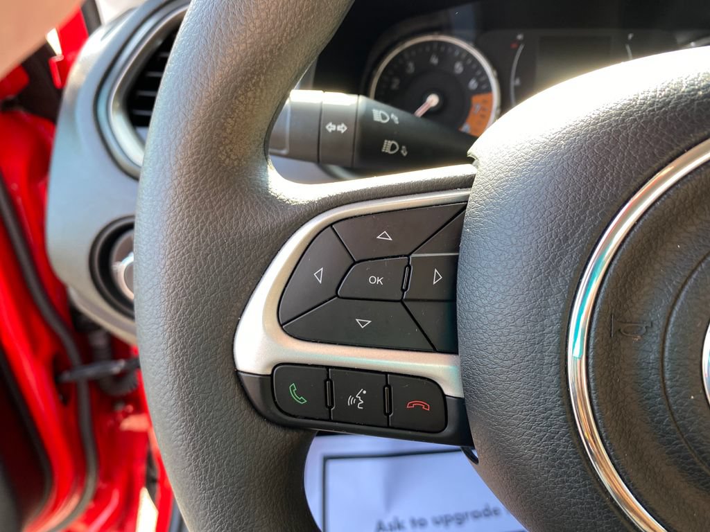 Used 2023 Jeep Renegade Latitude AWD/4WD image 26