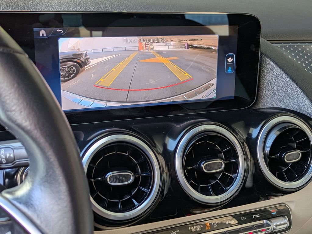 Used 2025 Mercedes-Benz GLA 250 4MATIC image 16