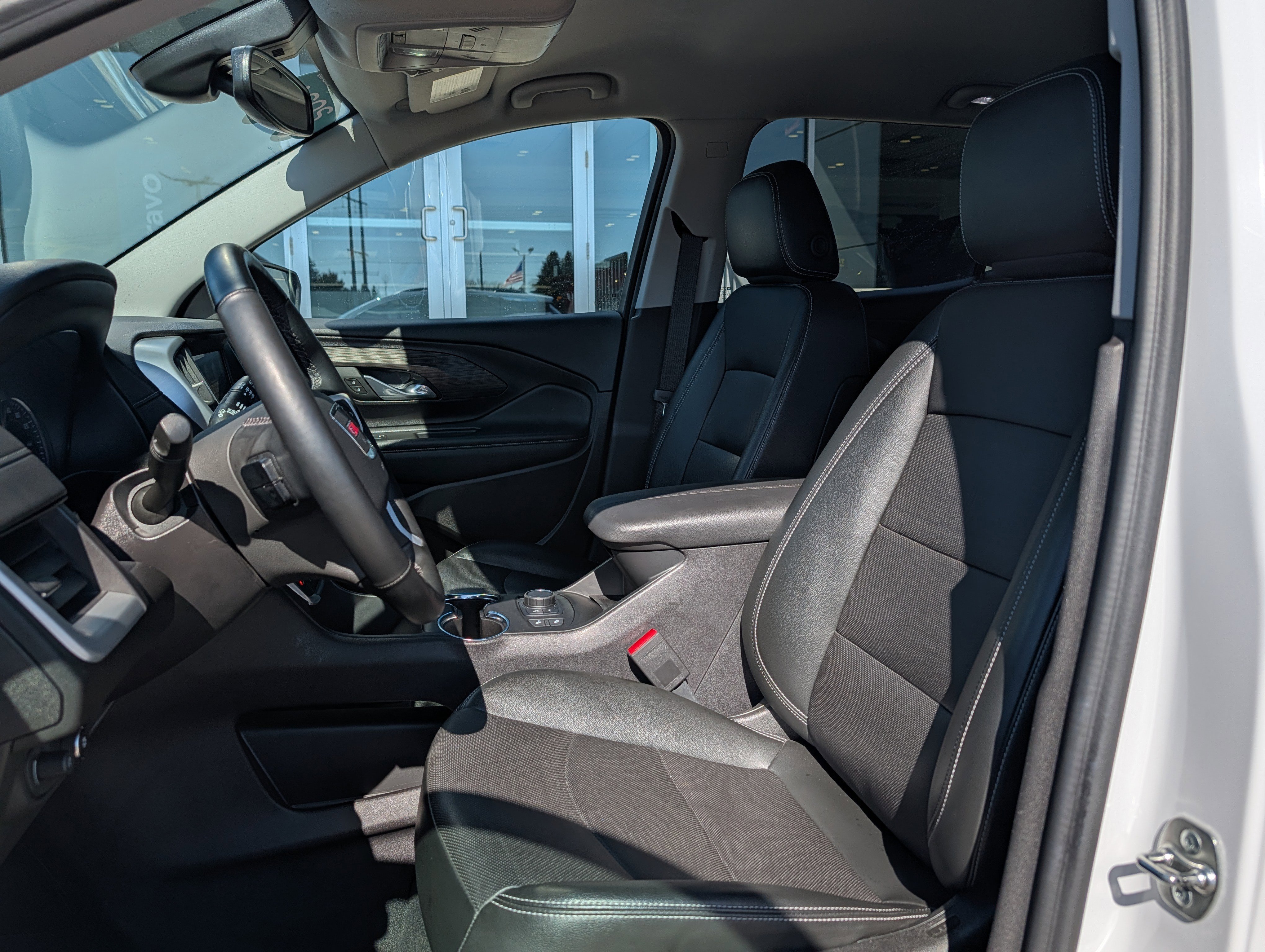 Certified 2024 GMC Terrain SLT AWD/4WD image 8