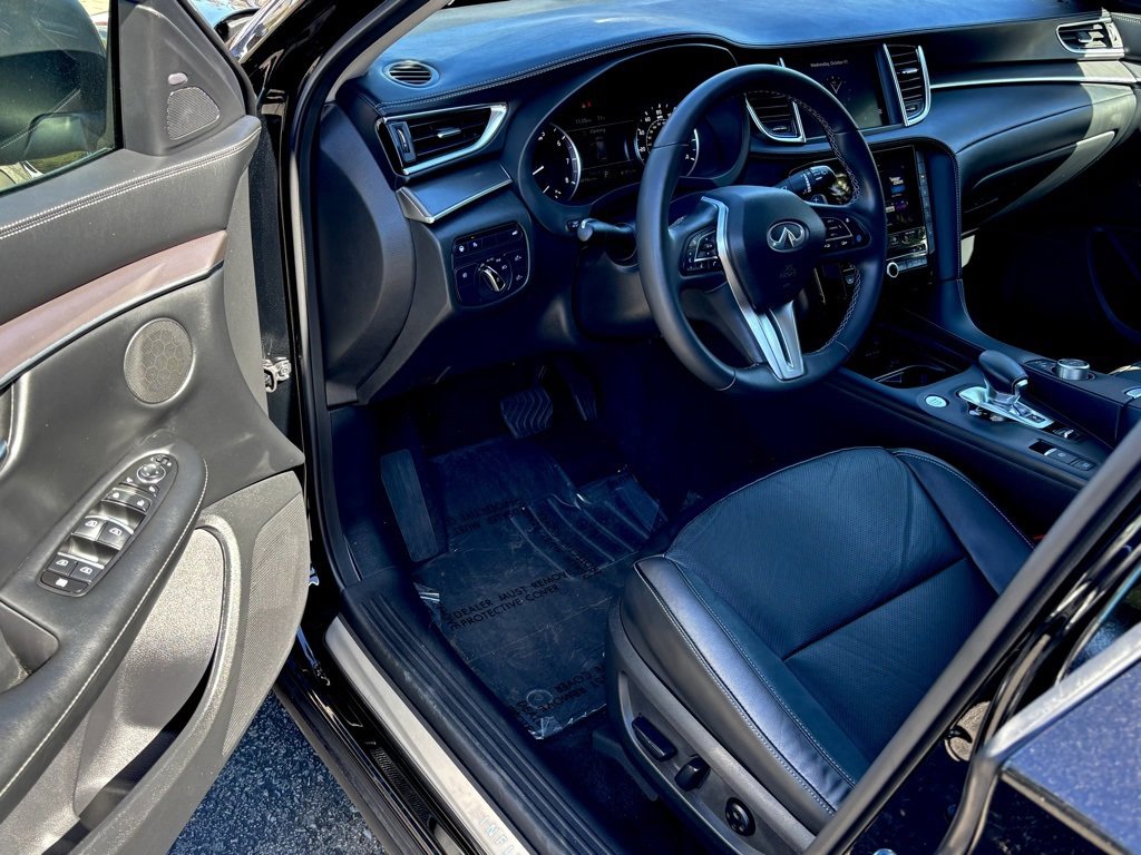 Used 2022 INFINITI QX50 Luxe image 16