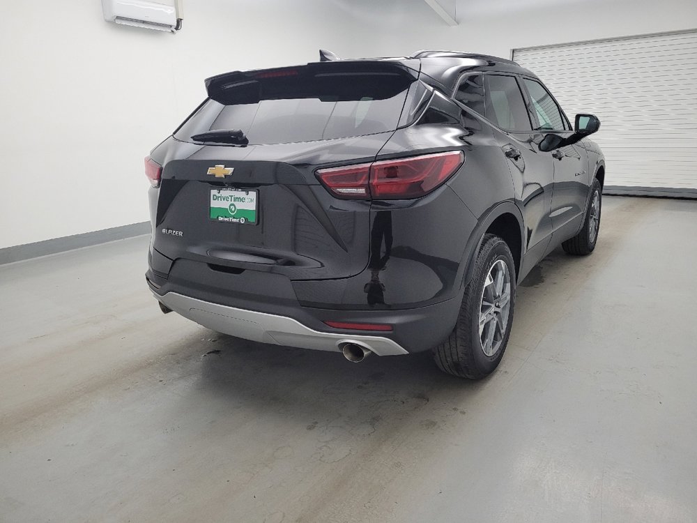 Used 2024 Chevrolet Blazer LT w/ Convenience Package FWD image 9