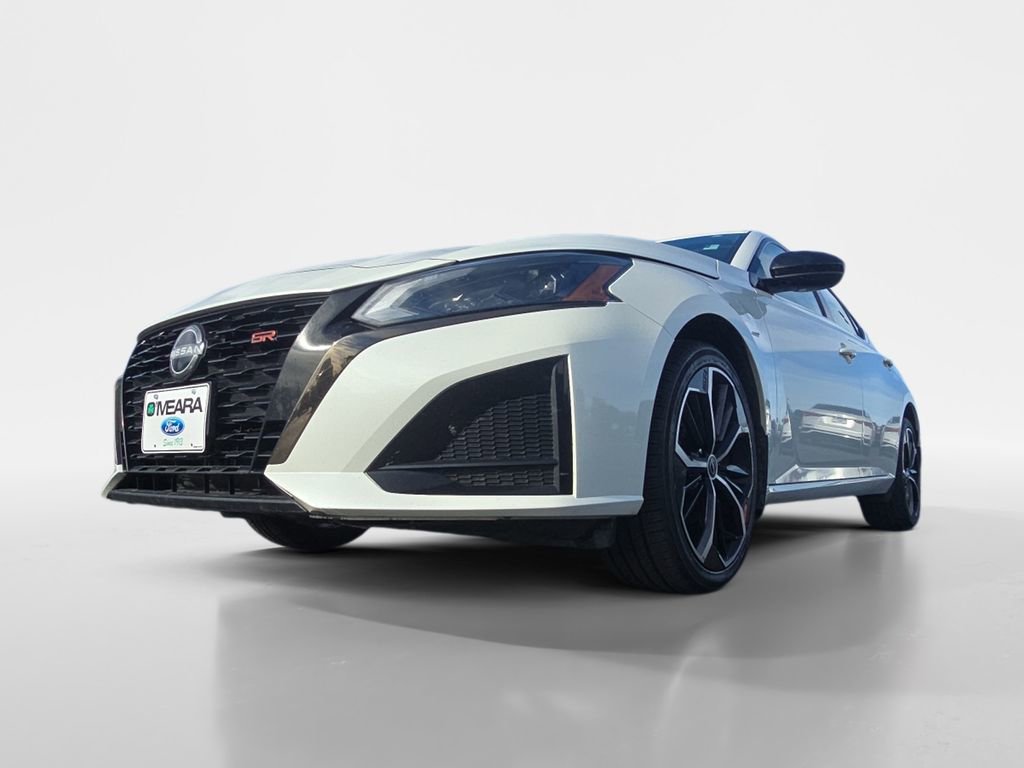 Used 2023 Nissan Altima 2.5 SR image 25