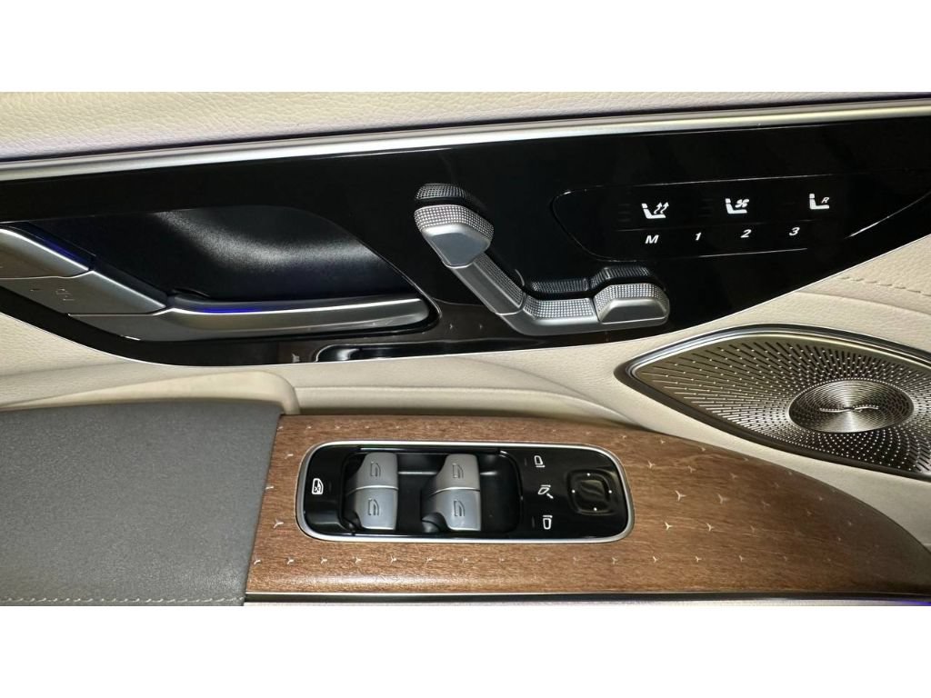 Used 2023 Mercedes-Benz EQS 450+ SUV image 36
