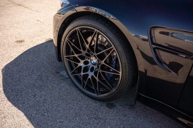 Used 2018 BMW M3 RWD image 12