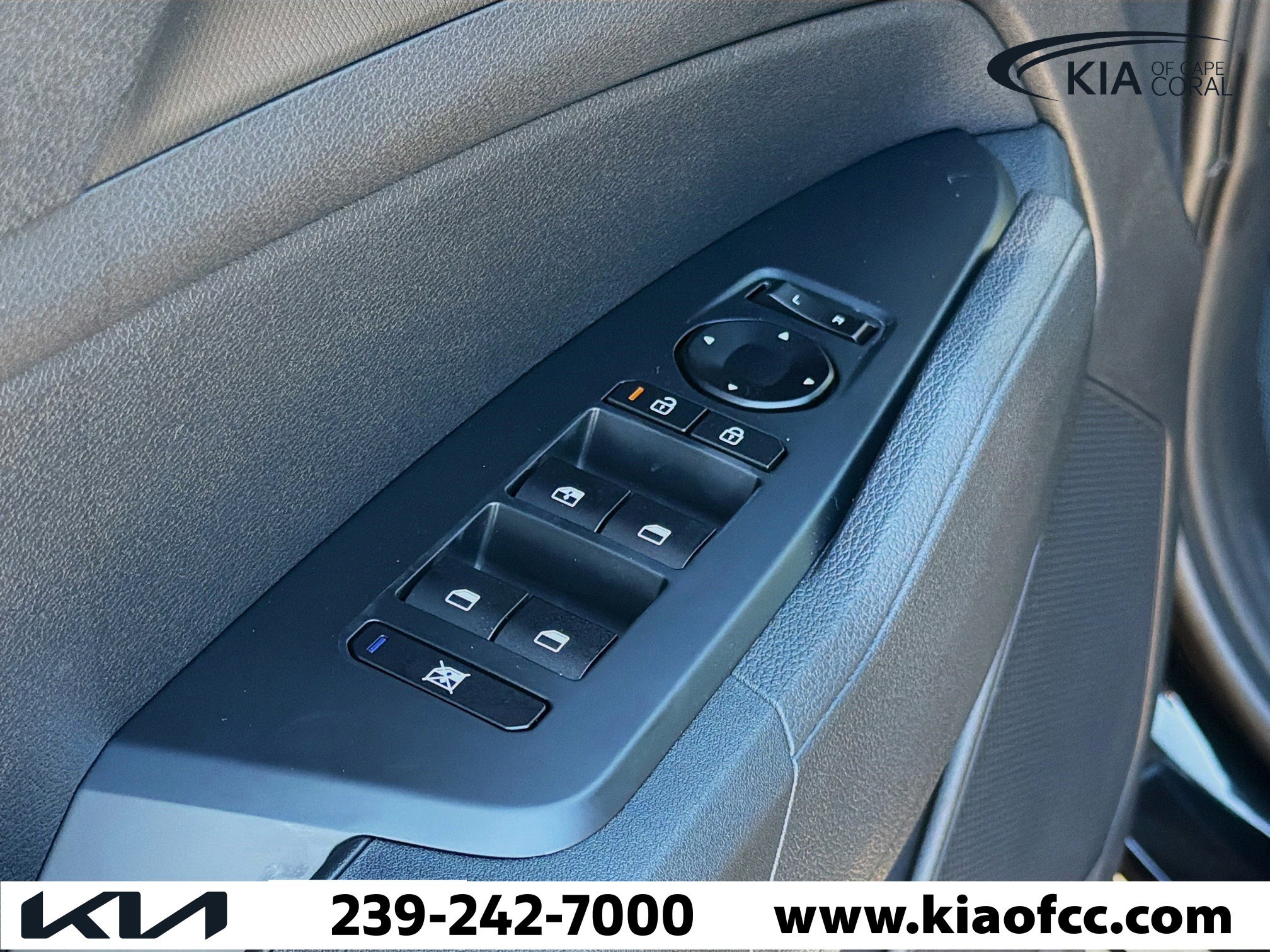 New 2026 Kia Sportage LX FWD image 19