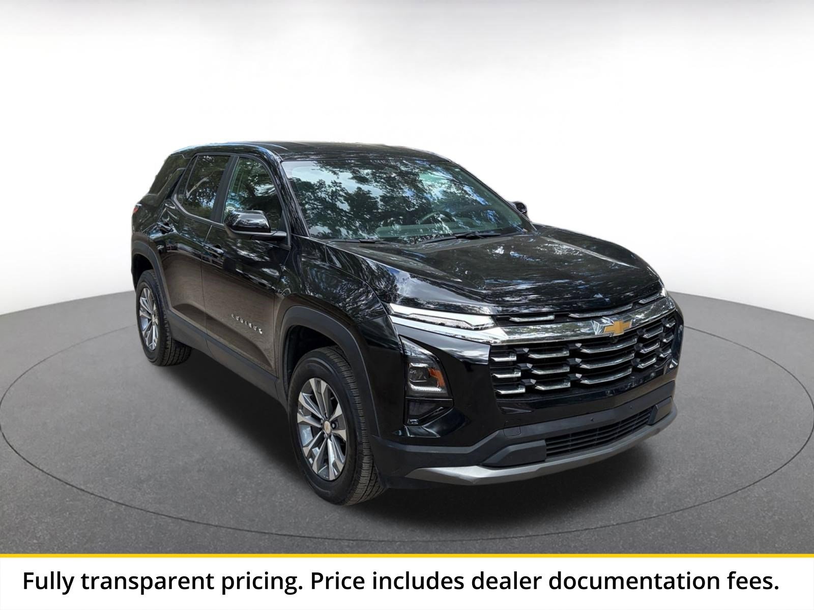 Used 2025 Chevrolet Equinox LT FWD image 1