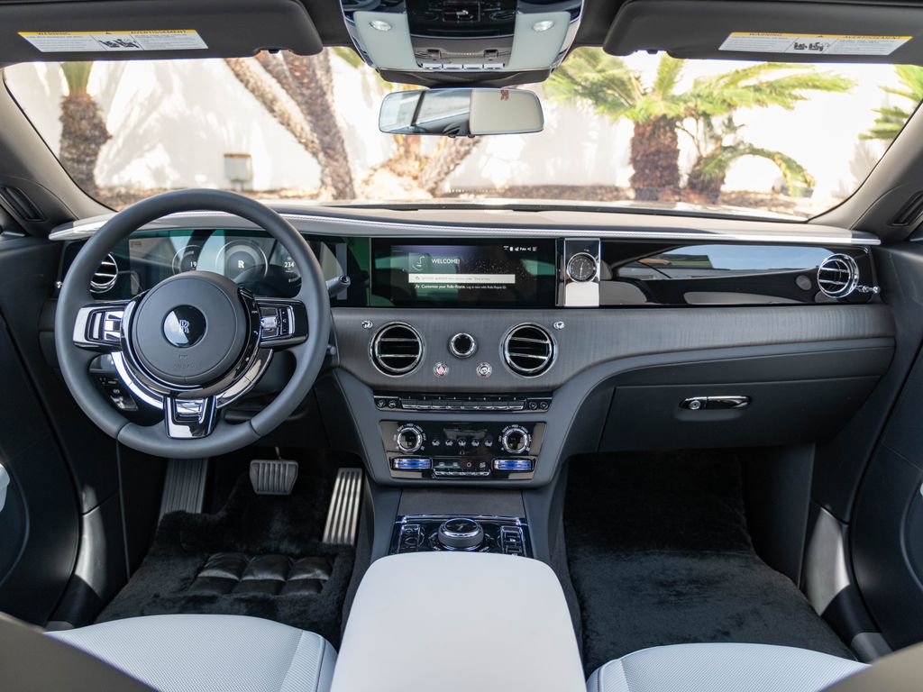 New 2026 Rolls-Royce Spectre image 4
