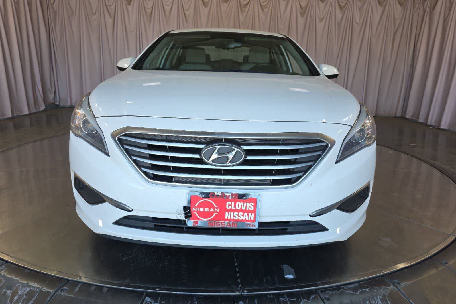 Used 2016 Hyundai Sonata SE FWD image 11
