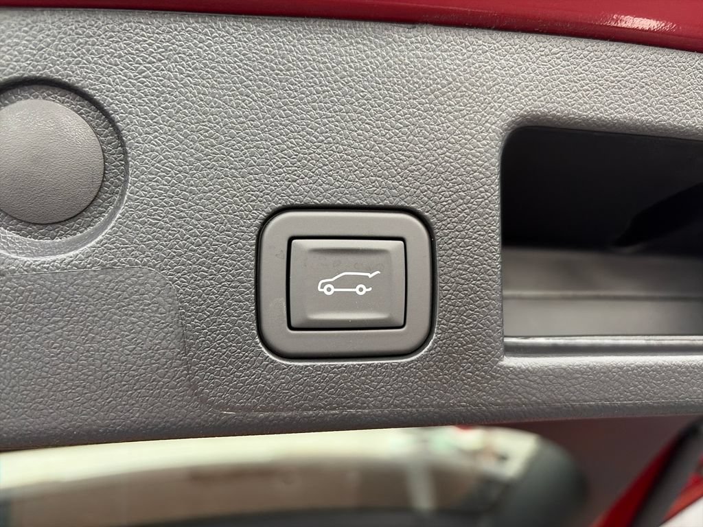 New 2026 Chevrolet Equinox LT w/ Convenience Package II AWD/4WD image 8