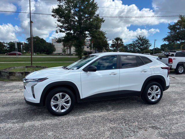 Used 2026 Chevrolet Trax LS FWD image 6