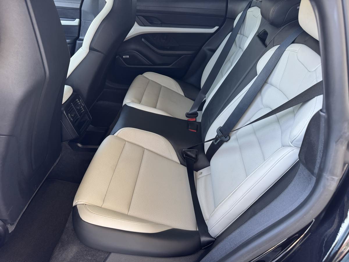 Used 2021 Porsche Taycan RWD image 19