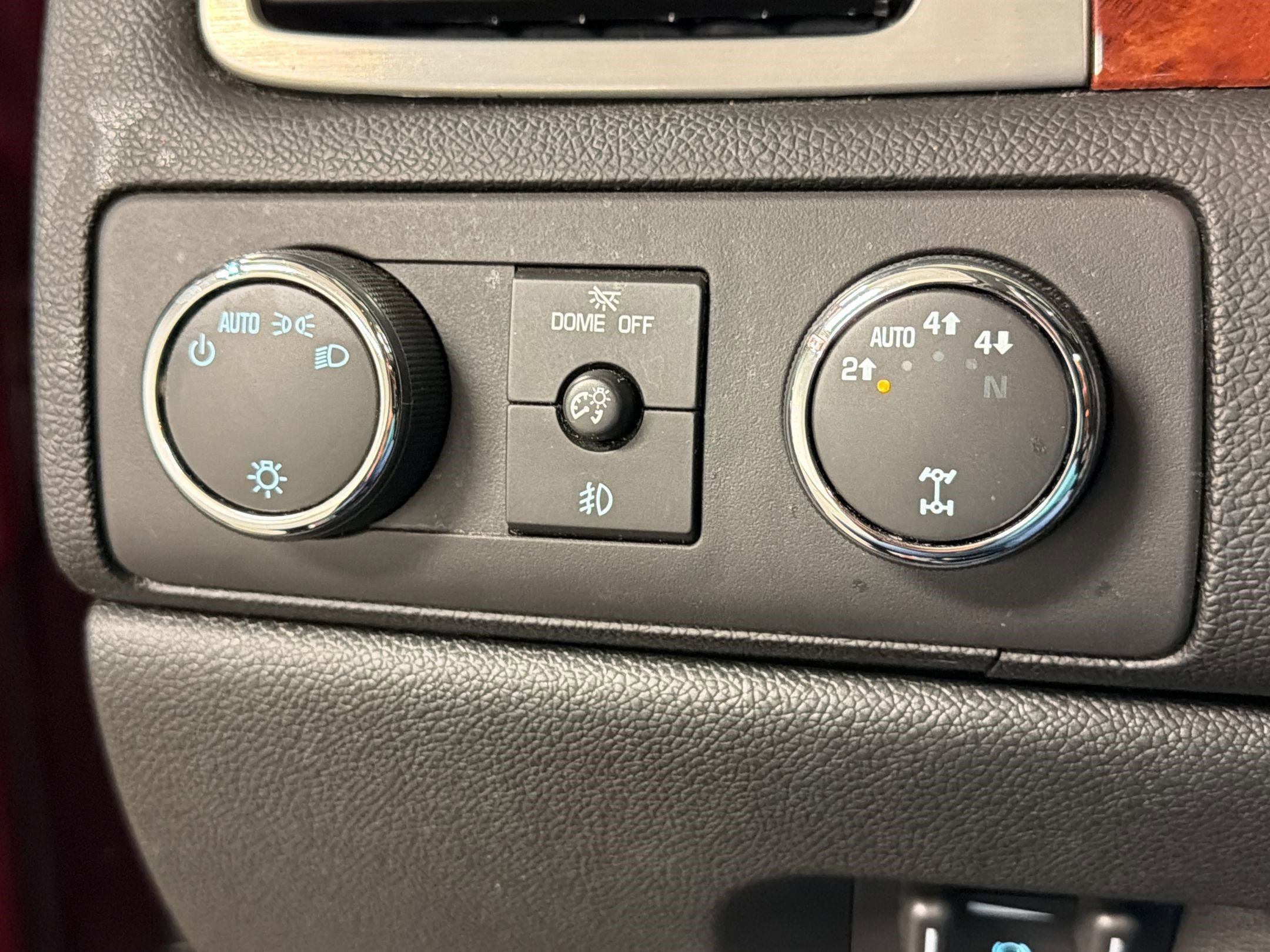 Used 2011 GMC Yukon SLT image 27