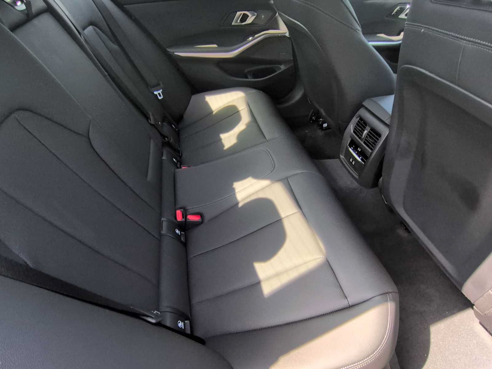 New 2026 BMW 330i xDrive Sedan w/ M Sport Package AWD/4WD image 21