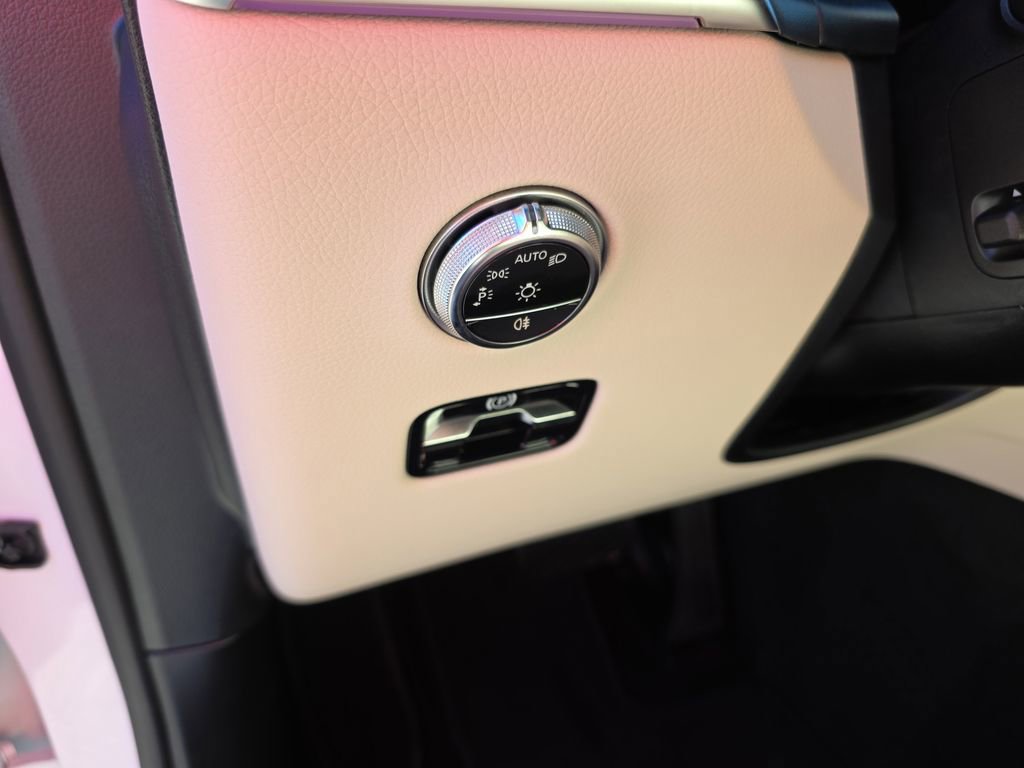 New 2026 Mercedes-Benz GLC 300 4MATIC image 12