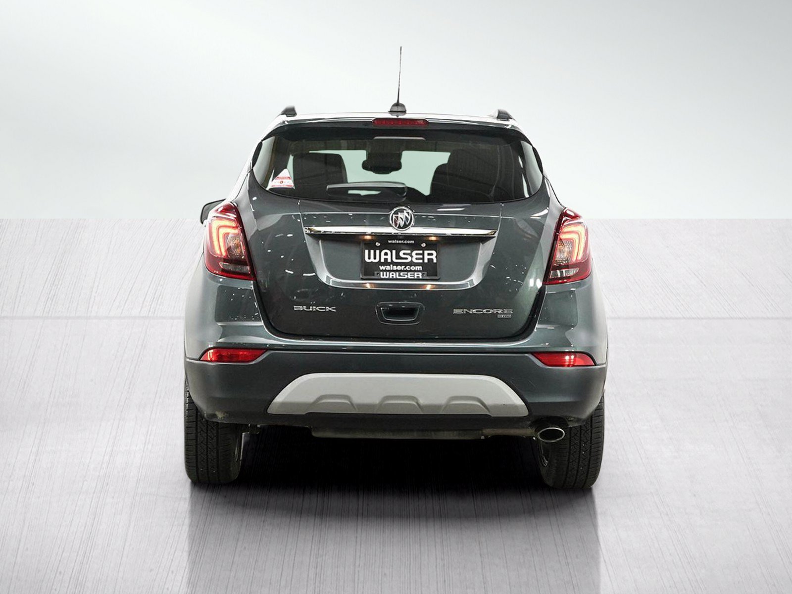 Used 2018 Buick Encore Essence AWD/4WD image 4