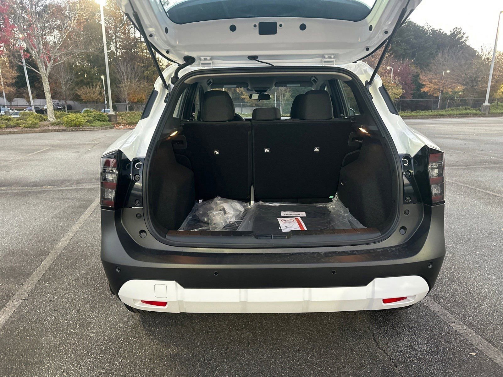 New 2026 Nissan Kicks S image 18