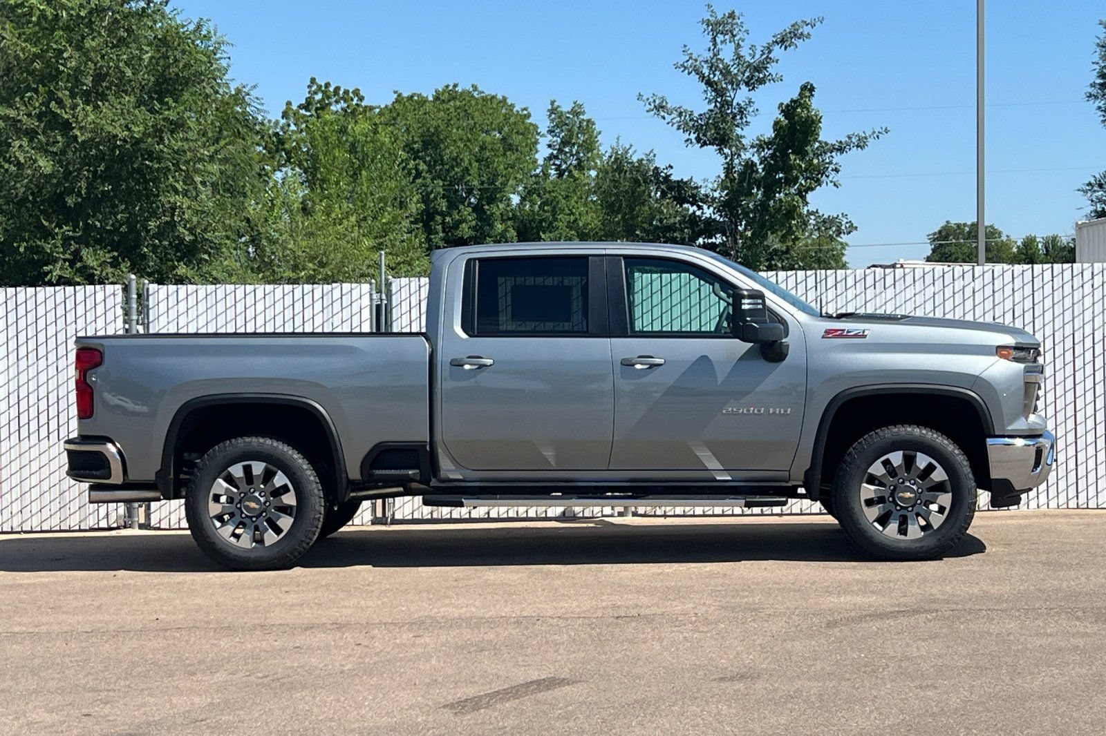New 2026 Chevrolet Silverado 2500 LT w/ All Star Edition AWD/4WD image 3