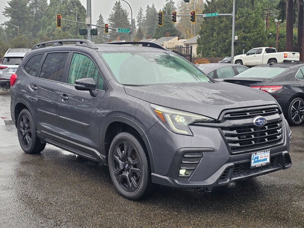 Used 2023 Subaru Ascent Onyx Edition image 3