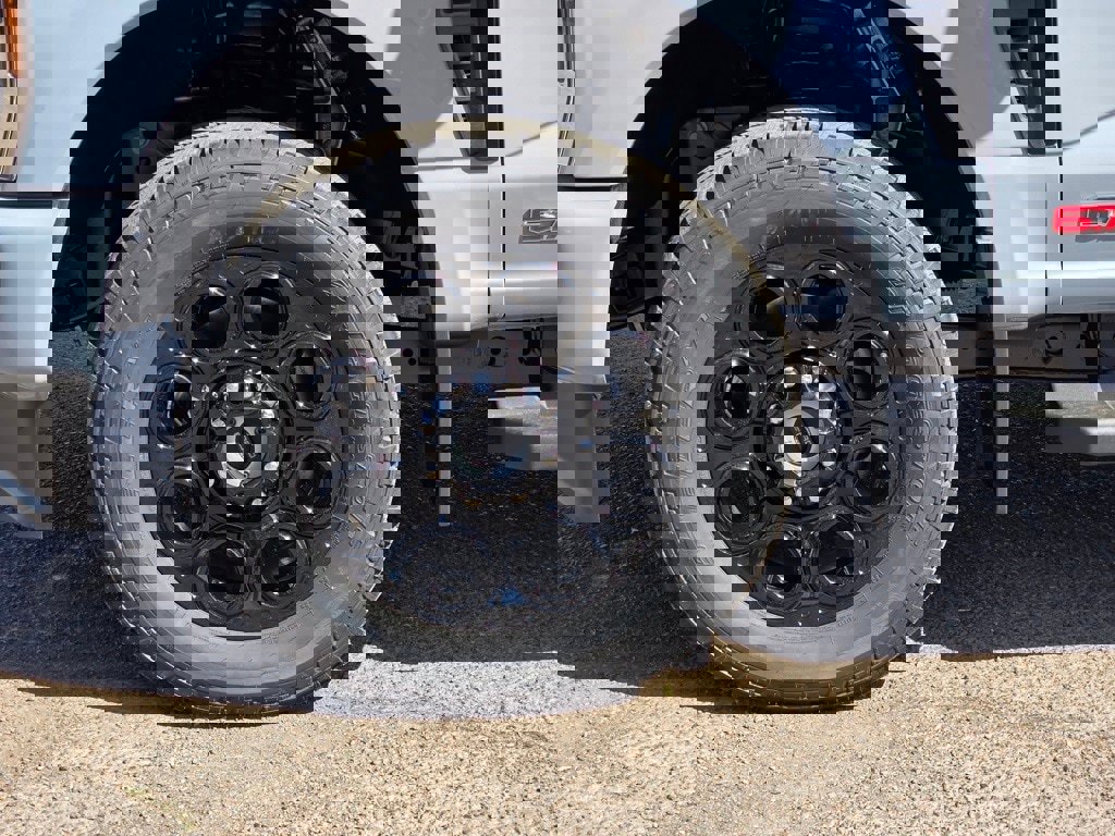 New 2025 Ford F350 Lariat w/ Lariat Ultimate Package image 29