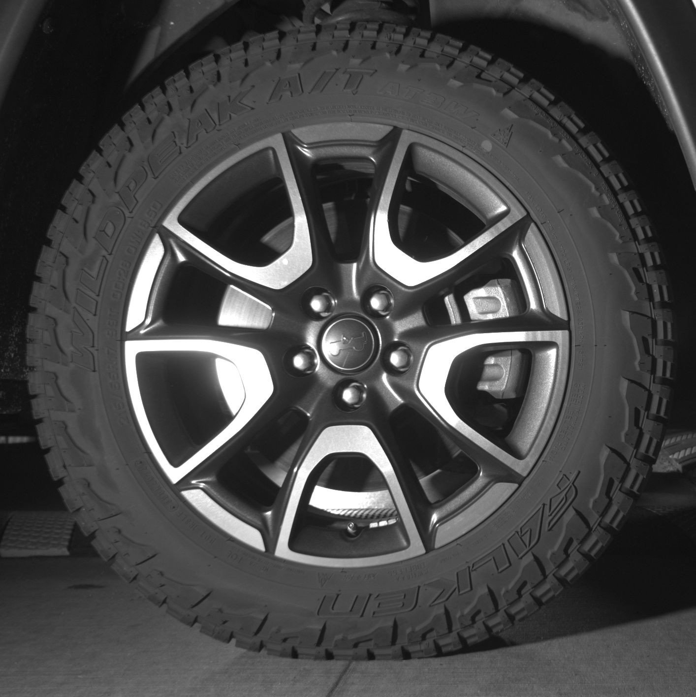 Used 2025 Jeep Compass Trailhawk image 13