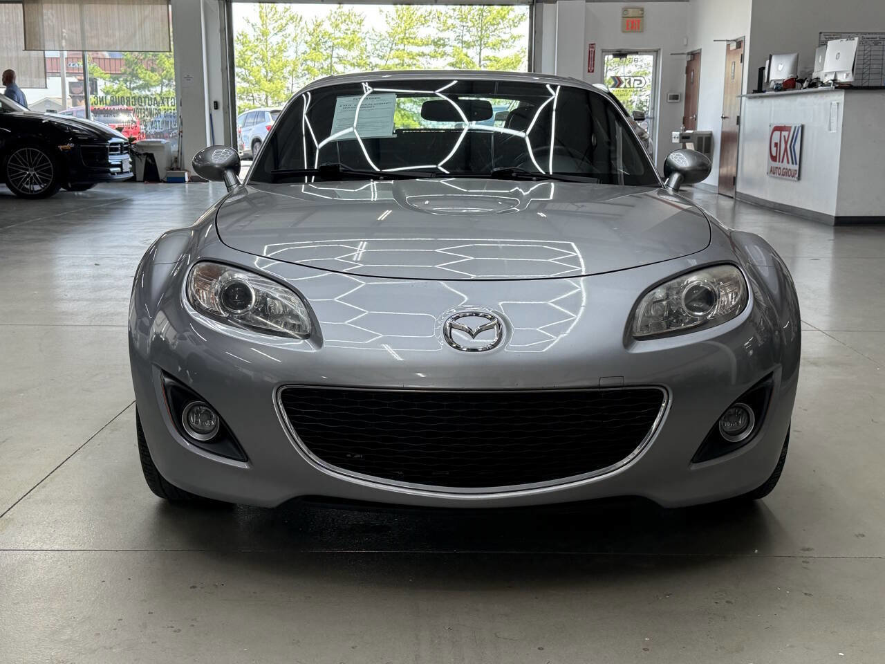 Used 2009 MAZDA MX-5 Miata Grand Touring w/ Premium Pkg RWD image 7