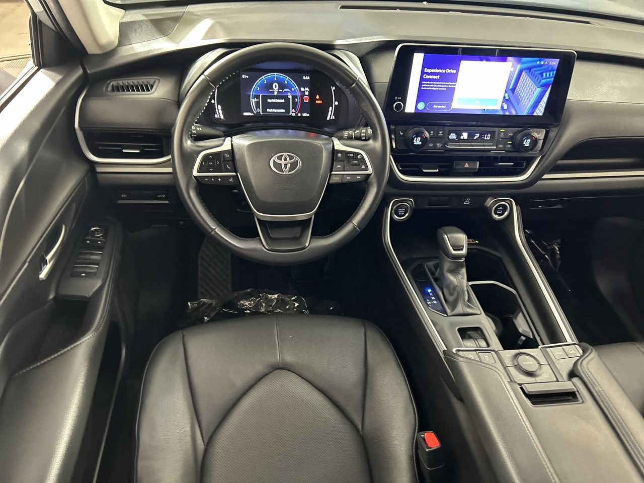 Used 2025 Toyota Grand Highlander AWD image 22