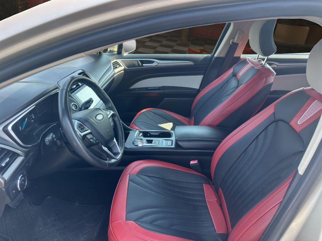 Used 2019 Ford Fusion SE w/ Equipment Group 151A image 15