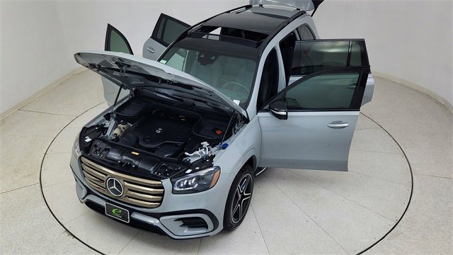 Used 2025 Mercedes-Benz GLS 450 4MATIC image 91