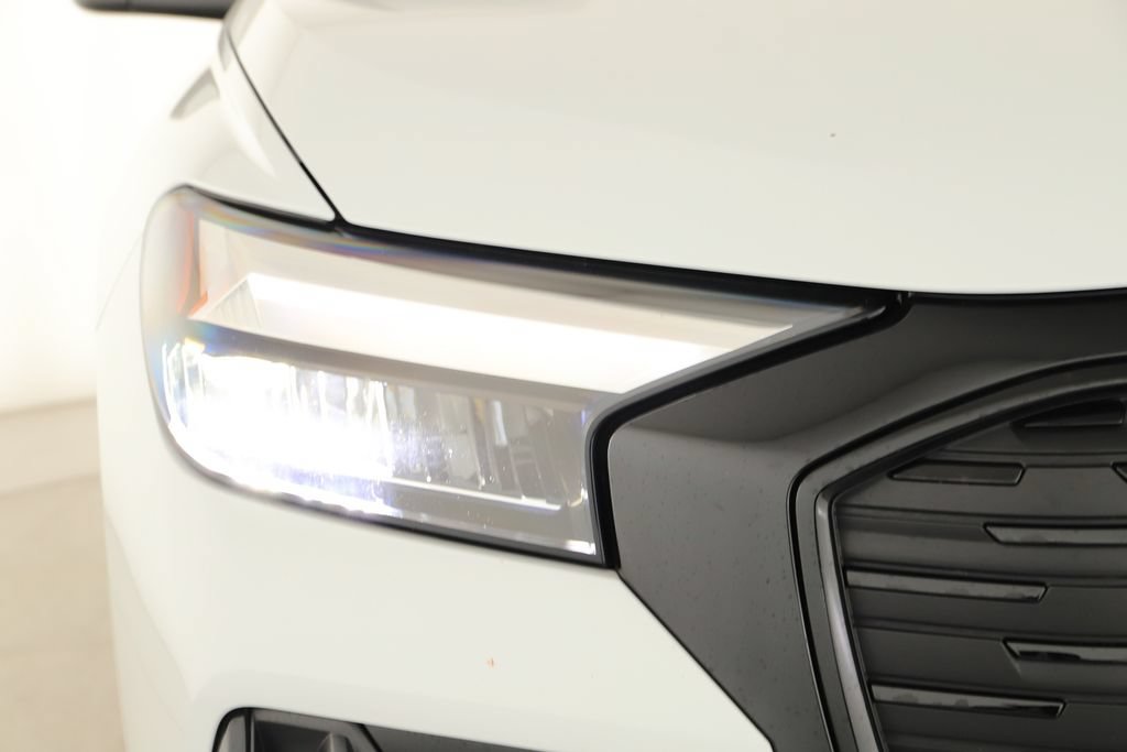 Certified 2023 Audi Q4 e-tron Premium Plus w/ Premium Plus AWD/4WD image 36