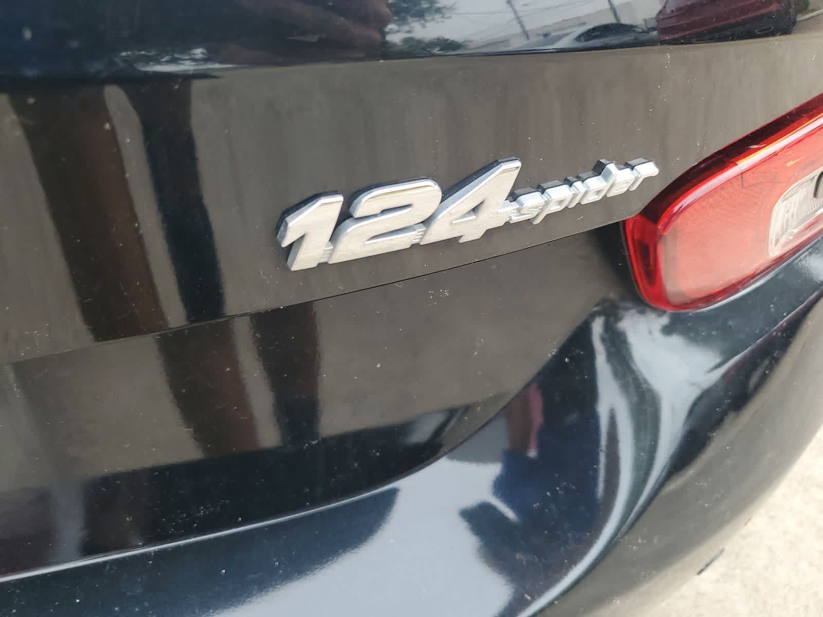 Used 2017 FIAT 124 Spider Abarth RWD image 10