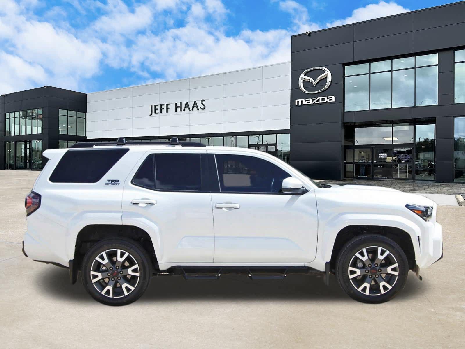 Used 2025 Toyota 4Runner TRD Sport AWD/4WD image 5