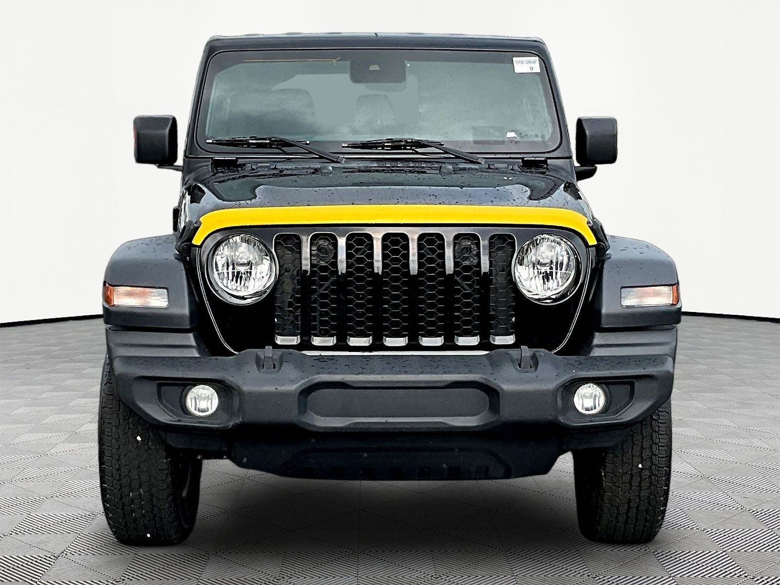 Used 2024 Jeep Wrangler Sport AWD/4WD image 2
