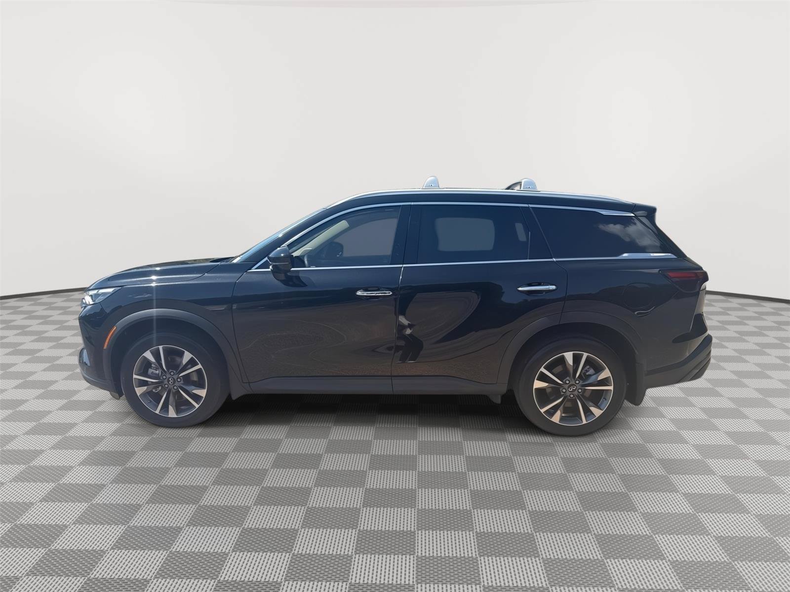 Used 2025 INFINITI QX60 Luxe w/ Lighting Package (N94) FWD image 9