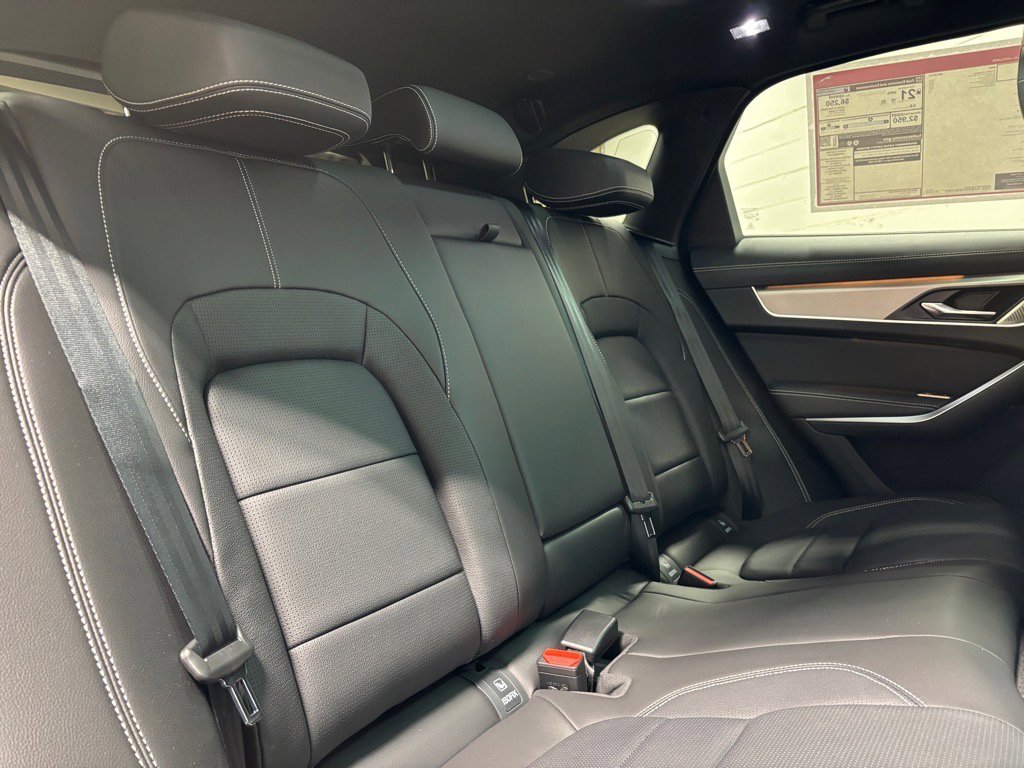 New 2026 Jaguar F-PACE R-Dynamic S image 38