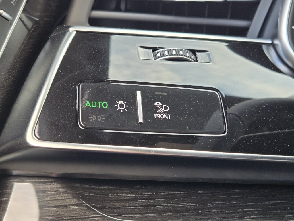 Used 2026 Audi Q8 Premium Plus AWD/4WD image 27