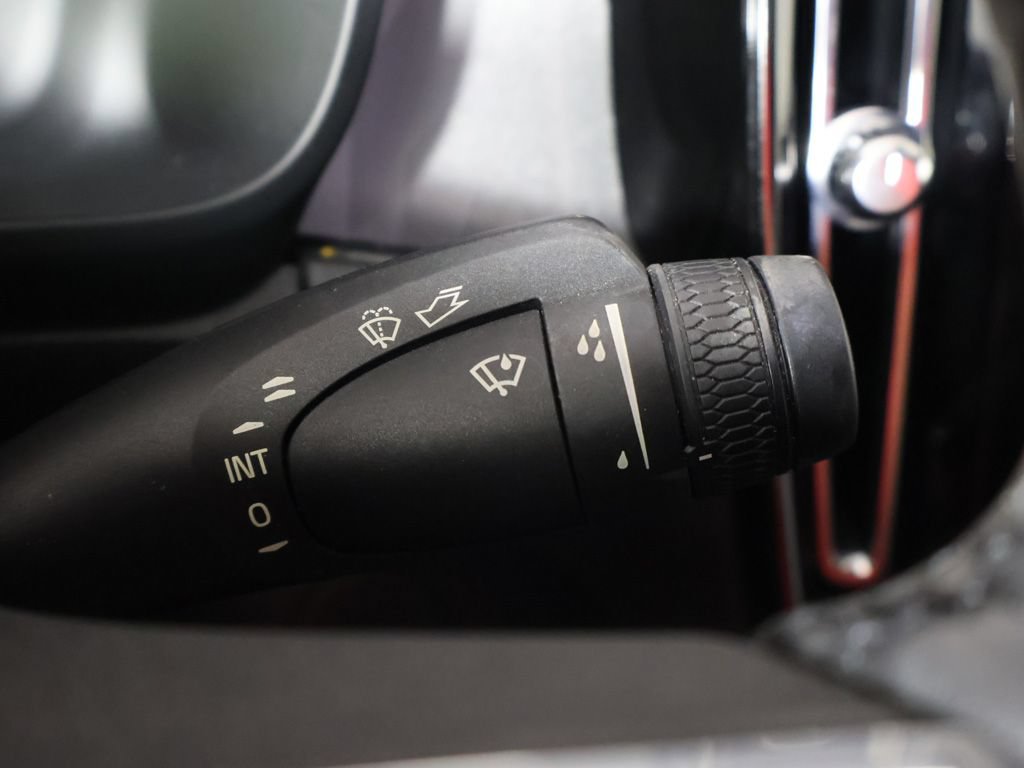 Used 2023 Volvo C40 Recharge Core AWD/4WD image 42