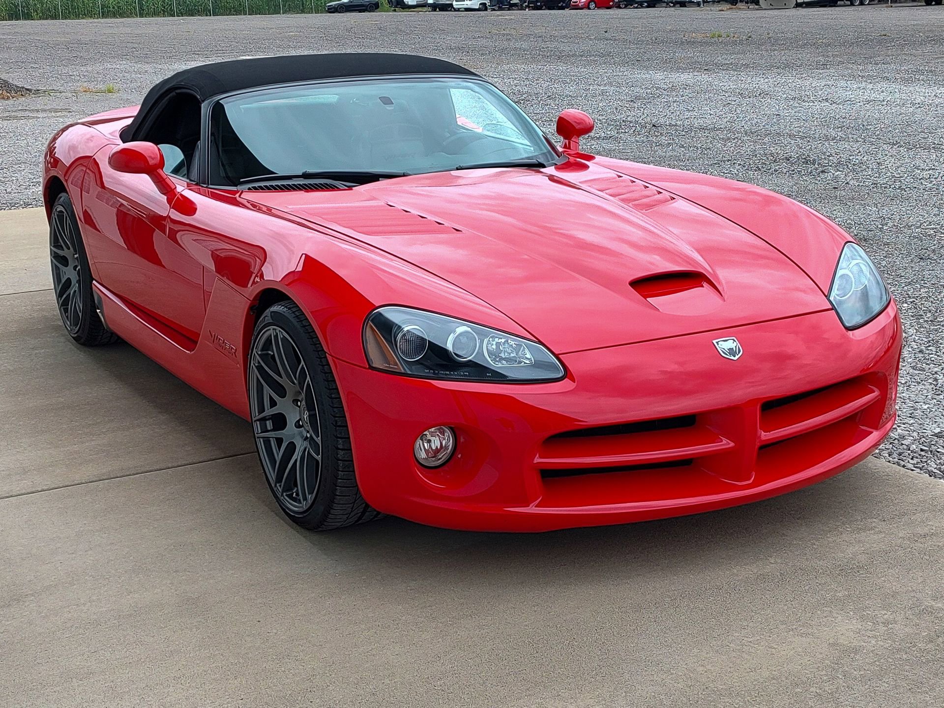 Used 2003 Dodge Viper SRT-10 image 5